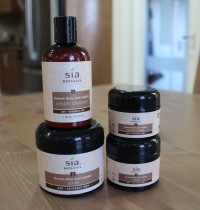 Sia Botanics: Desert Aloe and Jojoba for Dry Skin