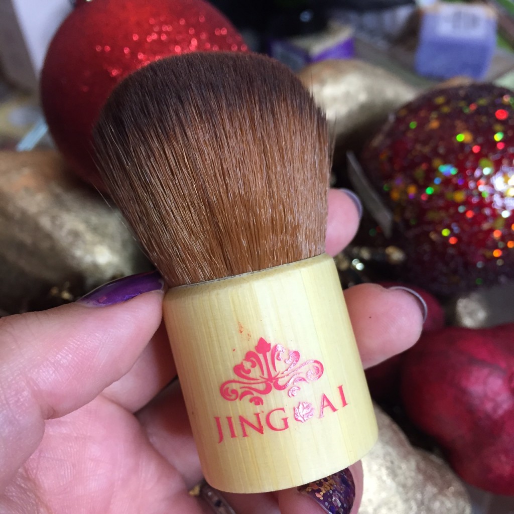 jing ai makeup brush