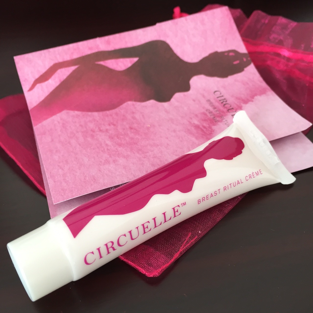 Circuelle Foundation Breast Ritual Cream