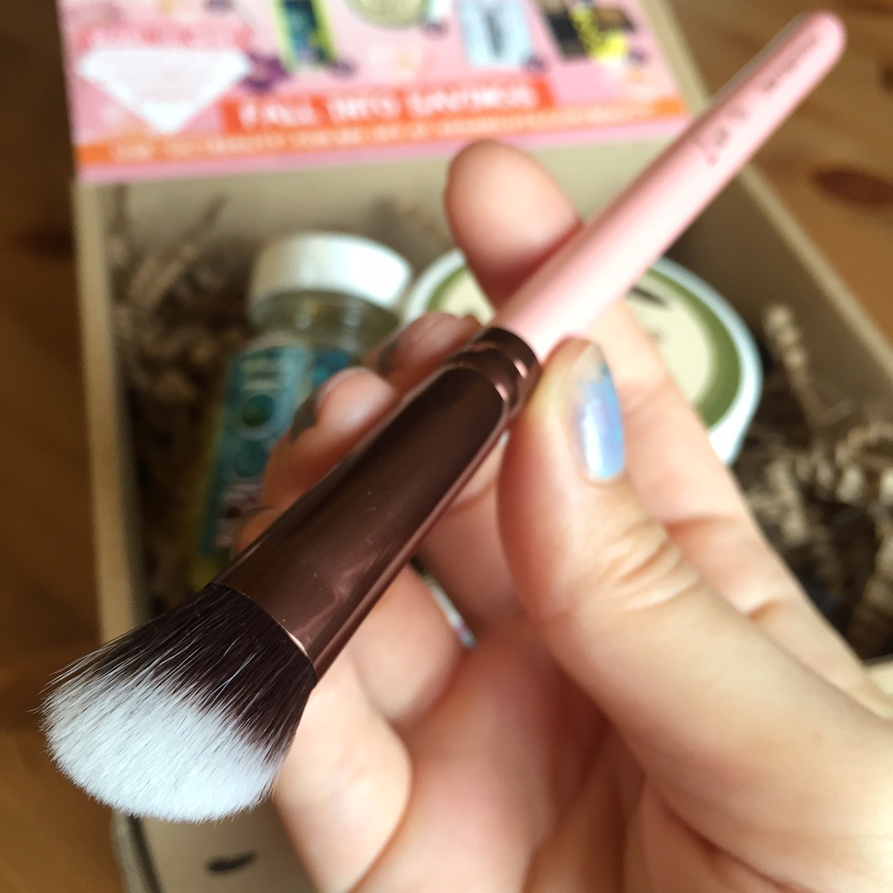 Luxie Beauty vegan makeup brush