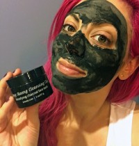 Kaeng Raeng Cleansing Clay Detoxifying Charcoal Face Mask Review