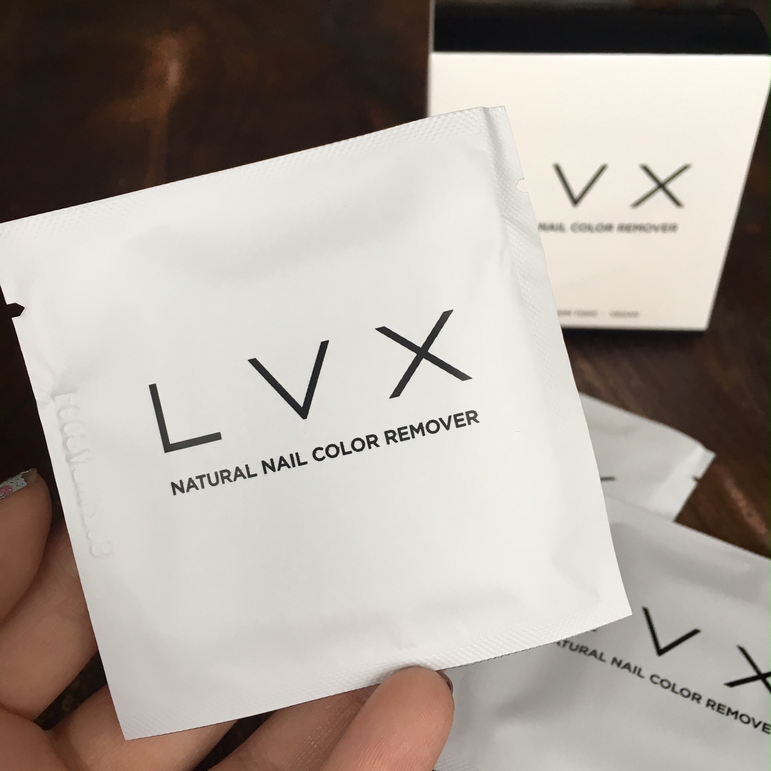 LVX nail polish remover wipes