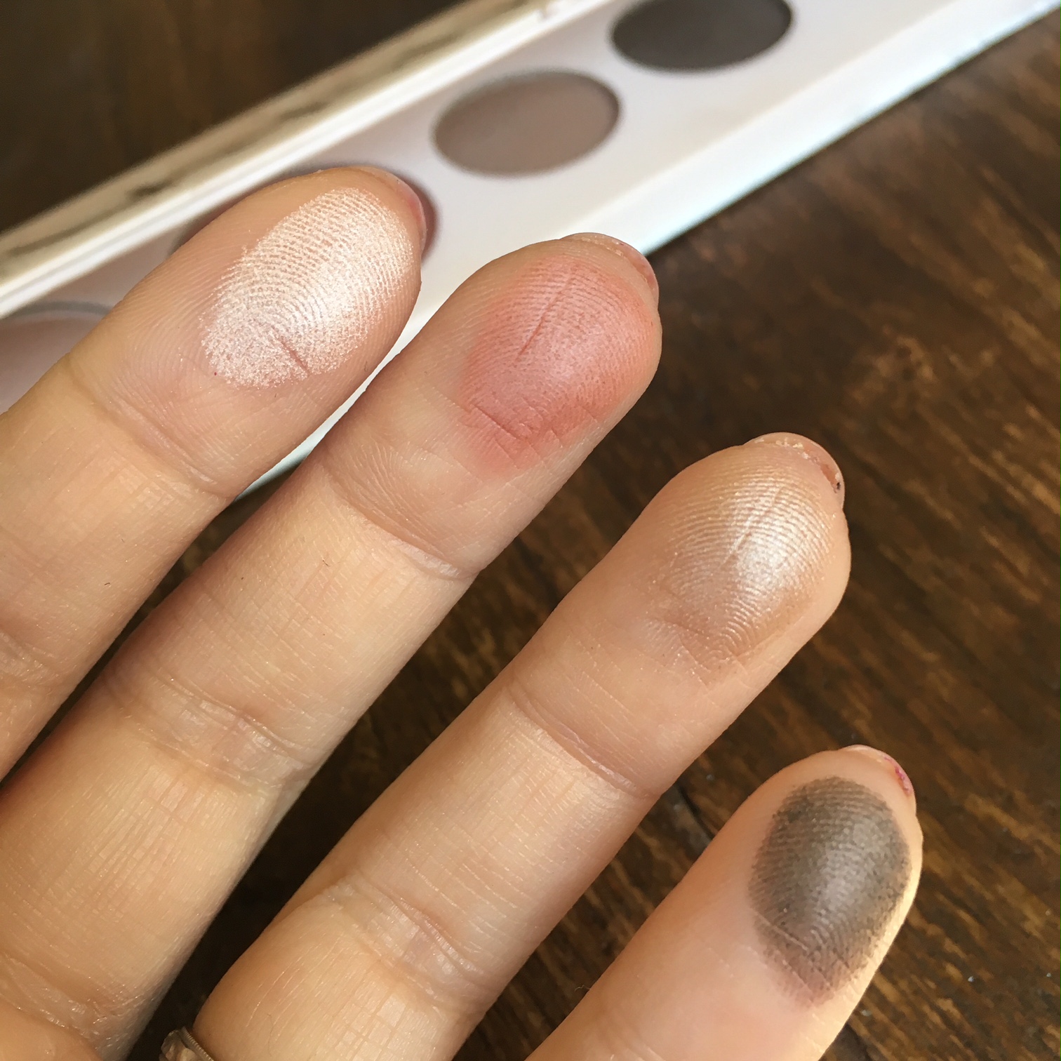 Naked II swatches