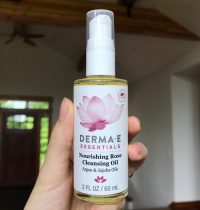 Derma E Nourishing Rose Cleansing Oil Review (Spoiler – Me Likey!)