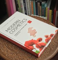 Currently Reading – Modern Cosmetics: Ingredients of Natural Origin