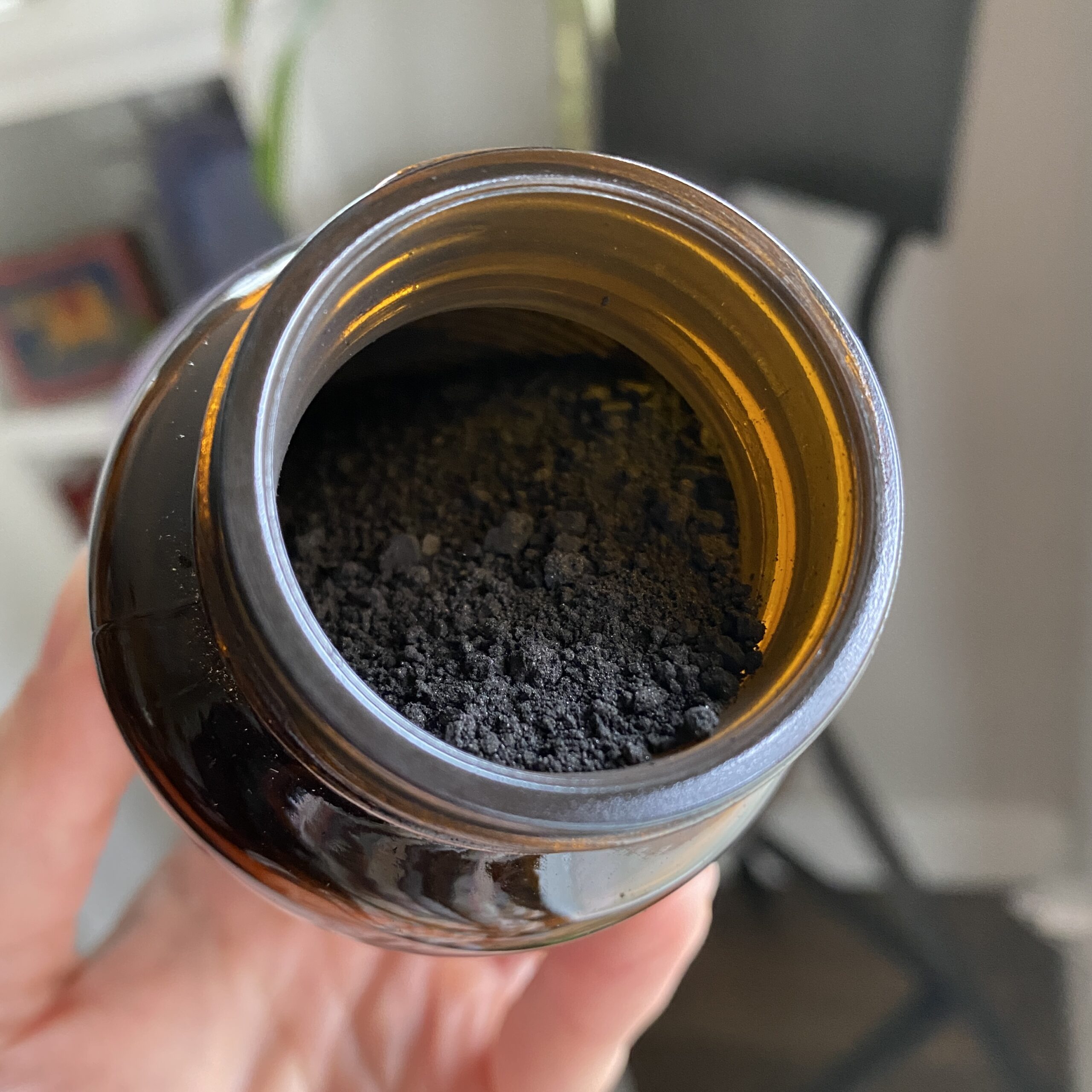 Kiki Health Activated Charcoal powder